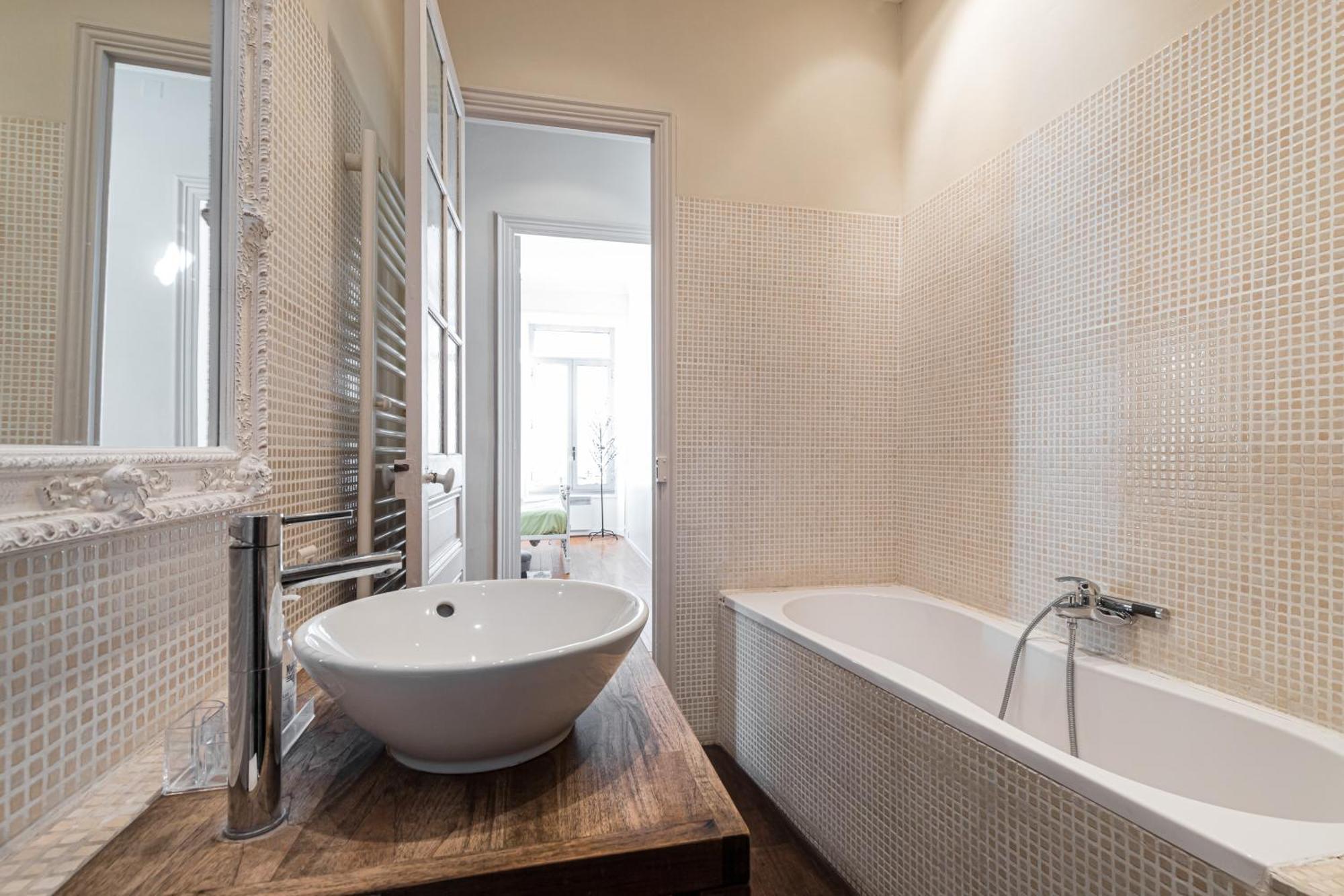 77 Avenue De Grasse *